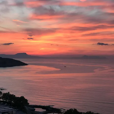 Never On Monday Studio-apartment