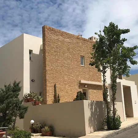 Never On Monday Studio-apartment Rethymno (Crete)